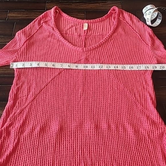Free People Sunset Park coral v-neck tunic length waffle knit thermal top size S - Picture 11 of 16